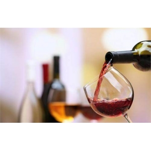 你知道紅酒為什么不能倒?jié)M嗎